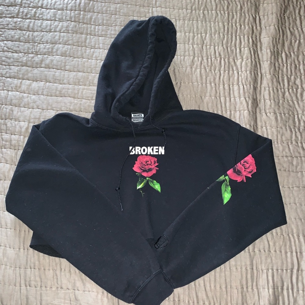 Long sleeve crop top